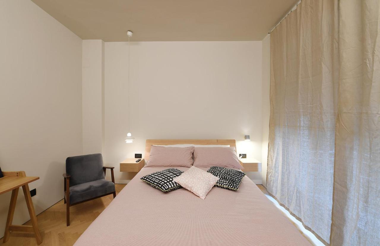 La Casa Sugli Archi Bed & Breakfast Salerno Bagian luar foto