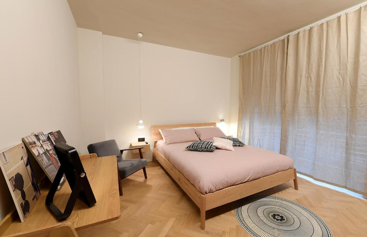 La Casa Sugli Archi Bed & Breakfast Salerno Bagian luar foto