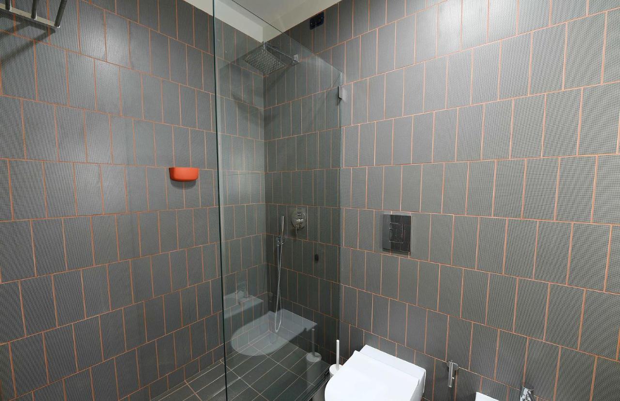 La Casa Sugli Archi Bed & Breakfast Salerno Bagian luar foto